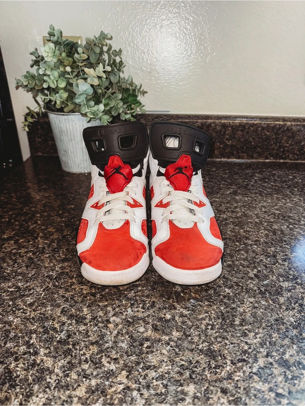 Air Jordan 6 Retro Carmine 2021 GS Youth Size 4.5Y Red White Nike